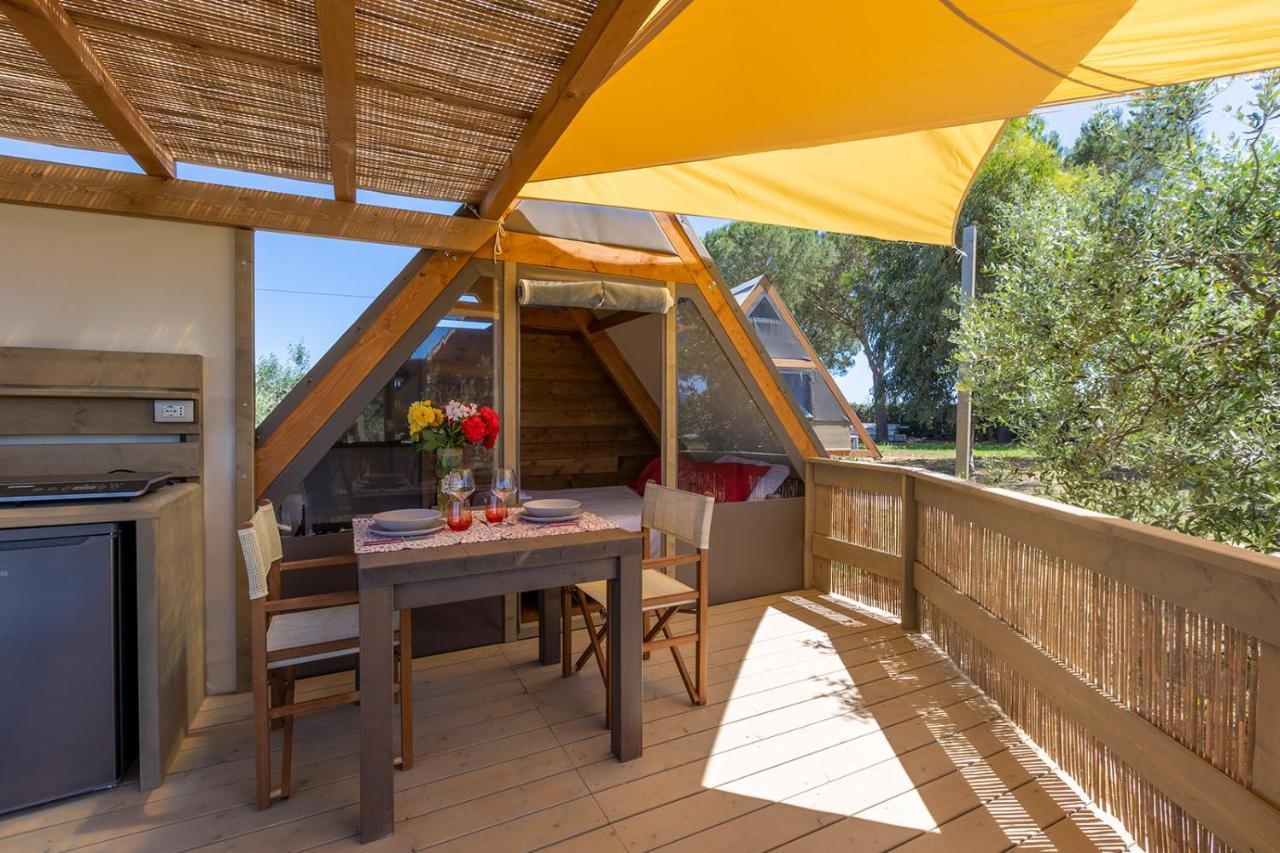 Glamping Gli Etruschi Hotel ปีออมบีโน ภายนอก รูปภาพ