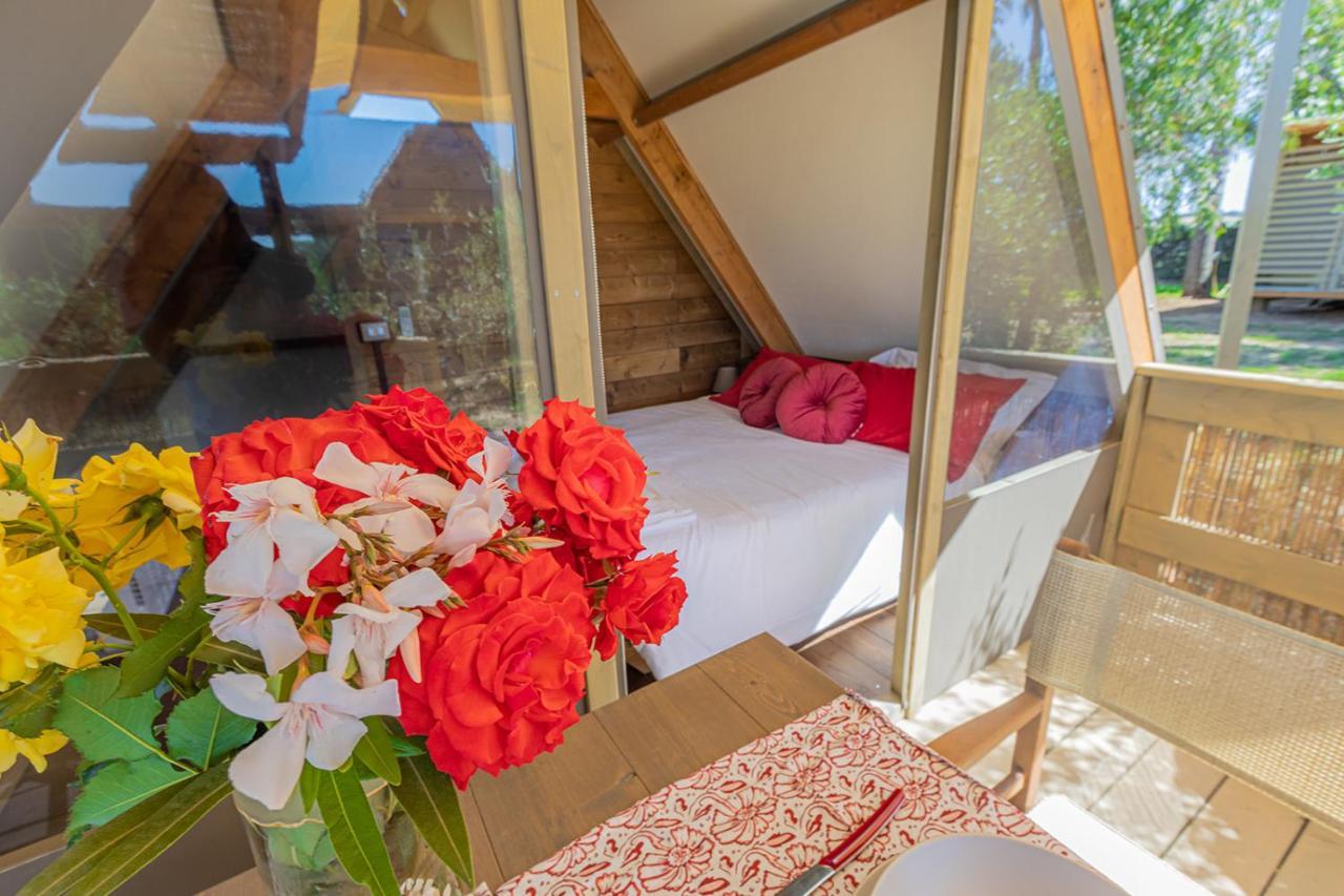 Glamping Gli Etruschi Hotel ปีออมบีโน ภายนอก รูปภาพ
