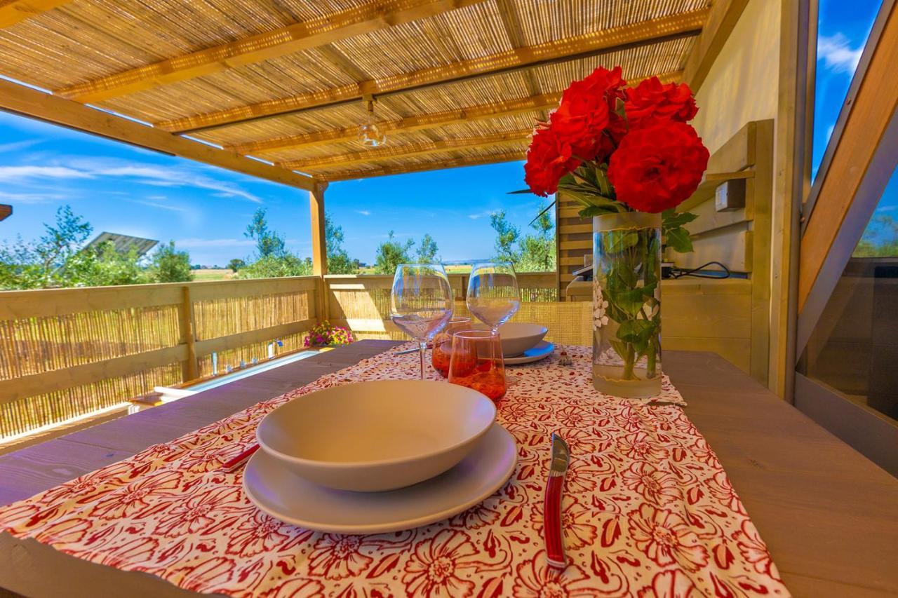 Glamping Gli Etruschi Hotel ปีออมบีโน ภายนอก รูปภาพ