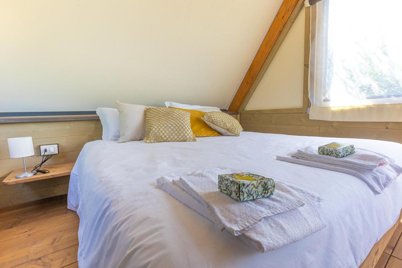 Glamping Gli Etruschi Hotel ปีออมบีโน ภายนอก รูปภาพ