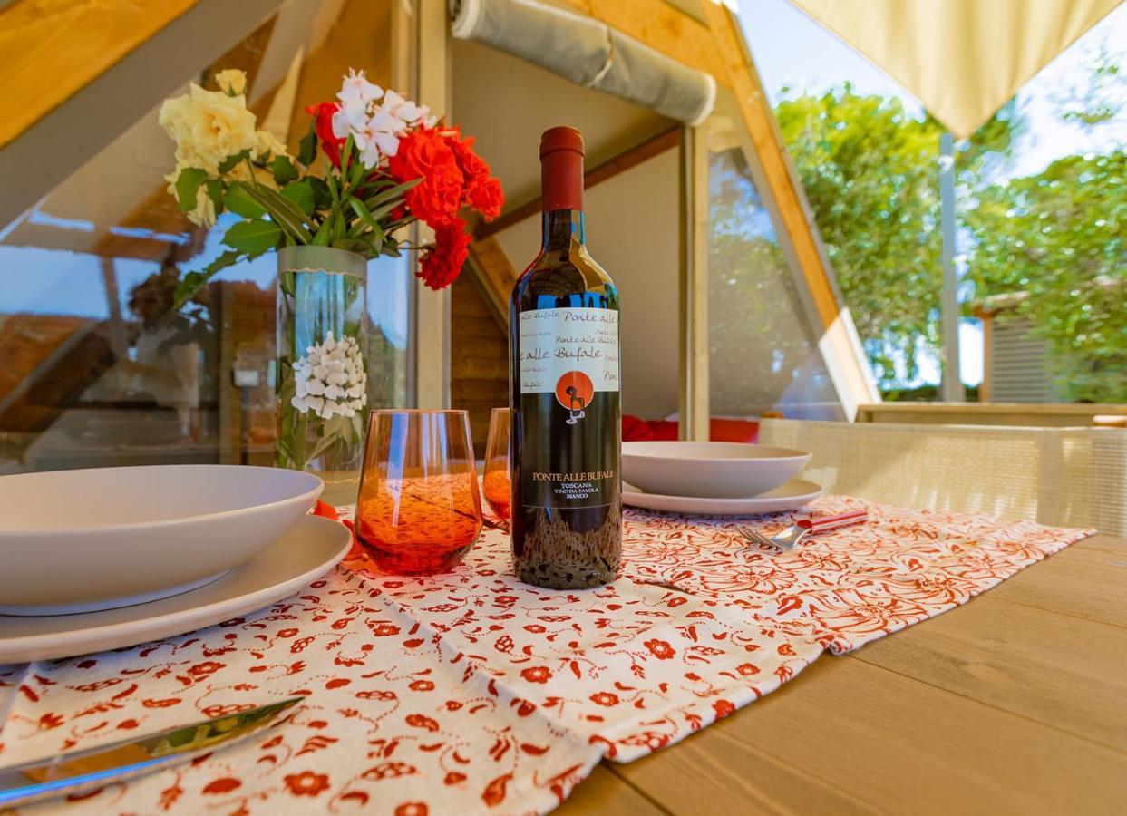 Glamping Gli Etruschi Hotel ปีออมบีโน ภายนอก รูปภาพ