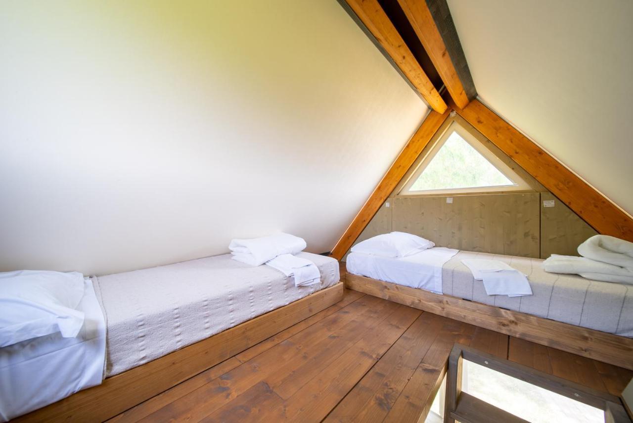 Glamping Gli Etruschi Hotel ปีออมบีโน ภายนอก รูปภาพ