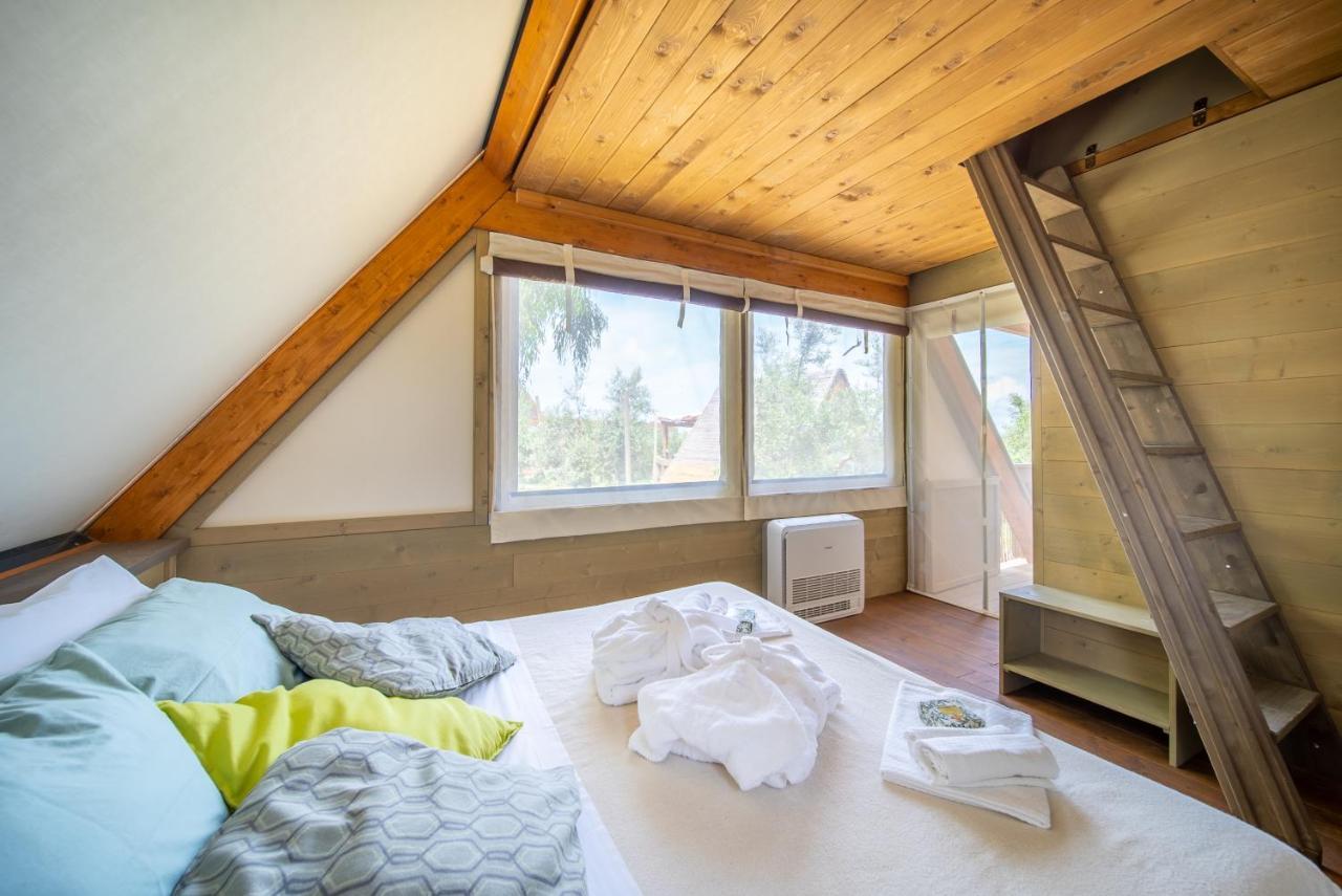 Glamping Gli Etruschi Hotel ปีออมบีโน ภายนอก รูปภาพ
