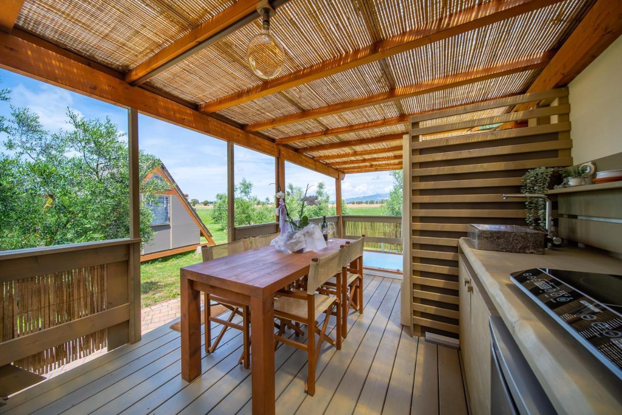 Glamping Gli Etruschi Hotel ปีออมบีโน ภายนอก รูปภาพ